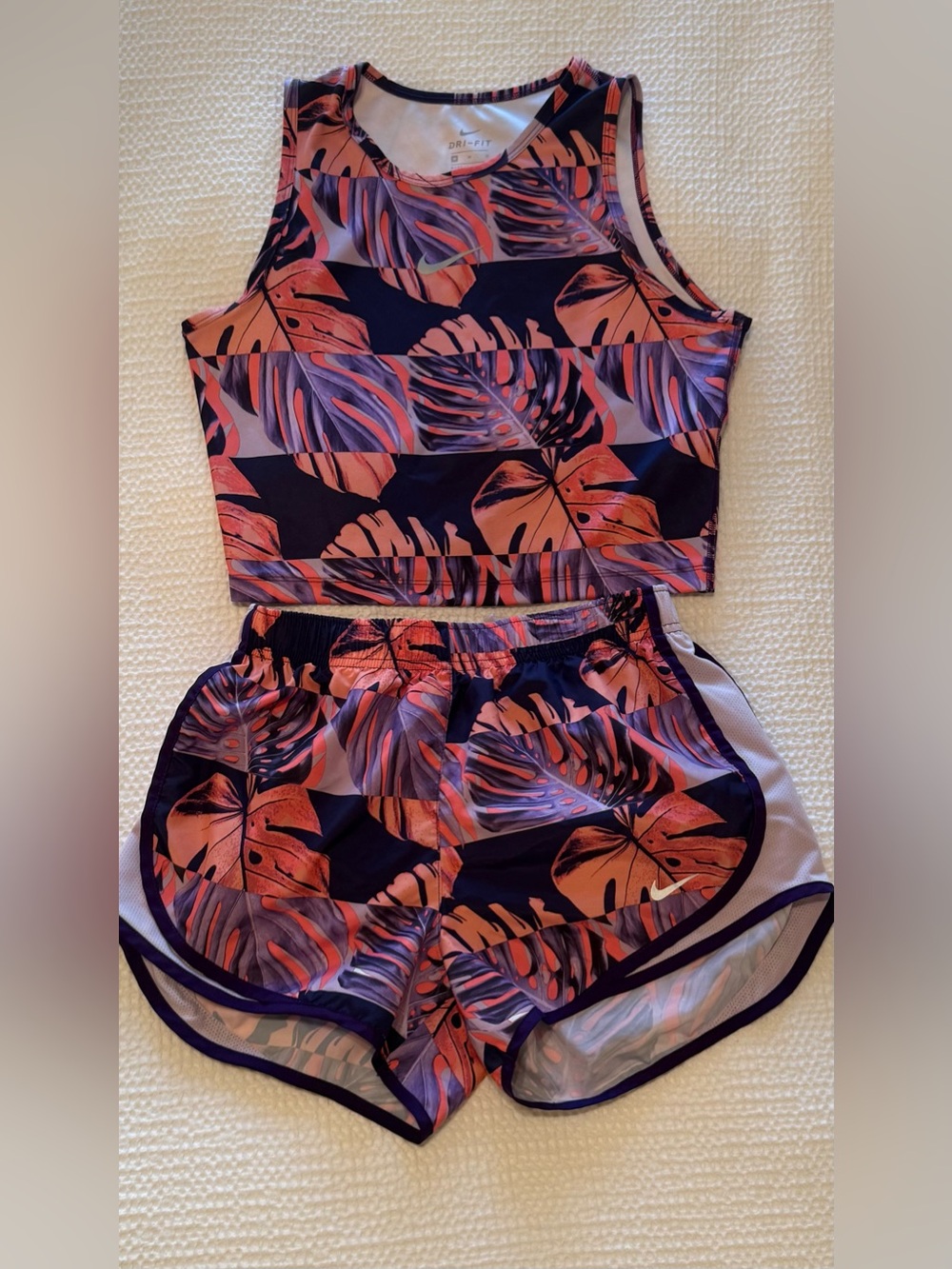 Nike | Women's Dri-Fit Tropical Leaf Athletic Set Tank M Shorts S Navy Coral